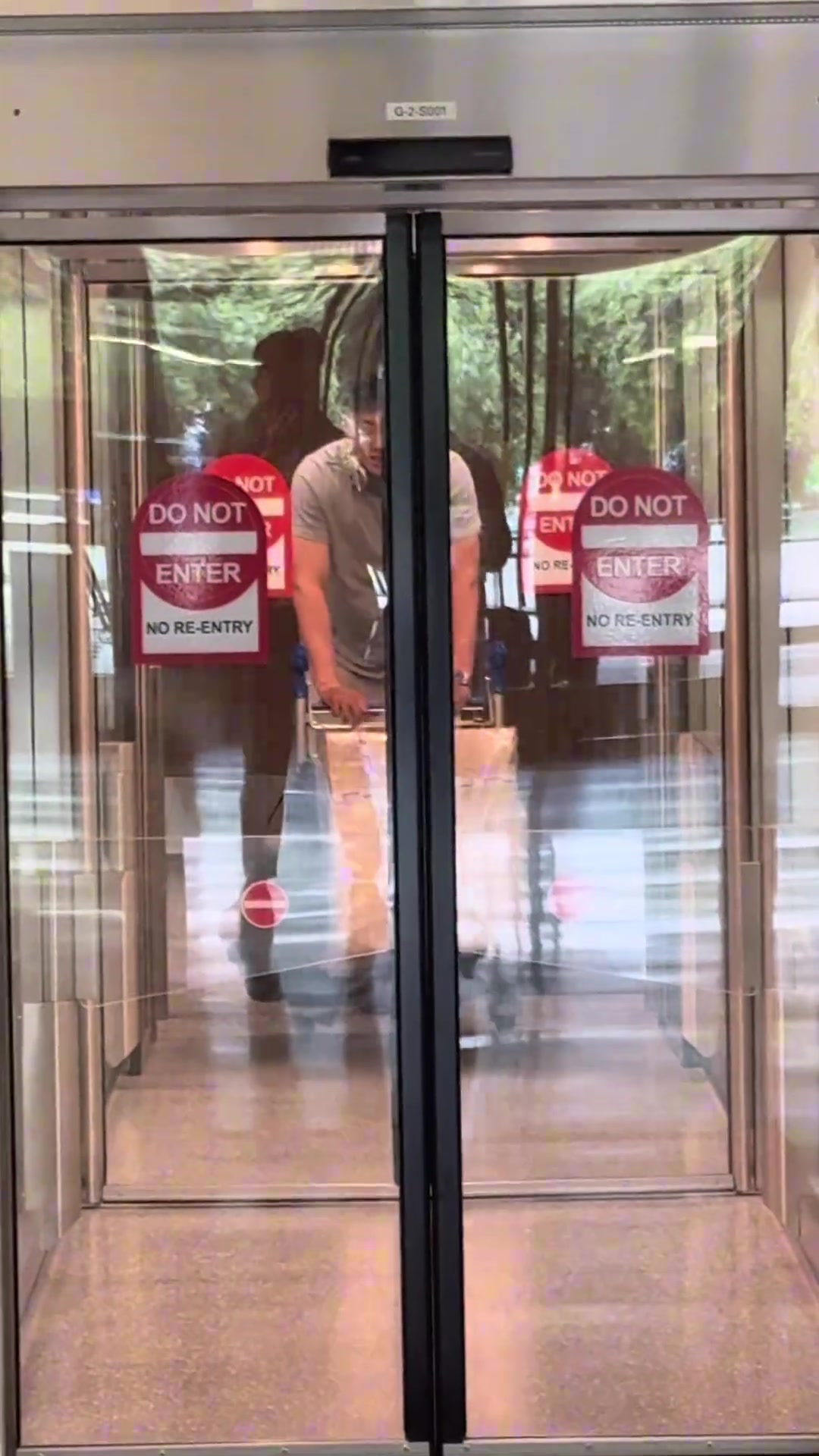 旧金山大学新赛季训练启幕，王俊杰赵维伦频频搭档亮相