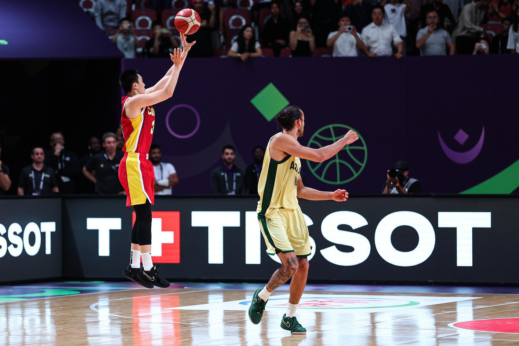 kaiyun.com-钟南山谈男篮亚洲杯：胡明轩最后一球可惜了 但我们的精神非常好