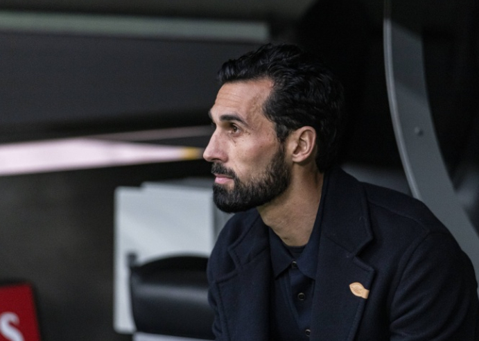 开云体育app-皇马内讧升级！高层开启大清洗，仅两人非卖品，贝林厄姆危险了|老佛爷|皇家马德里|库尔图瓦|每日体育报|米兰冬奥会_新浪体育_新浪新闻